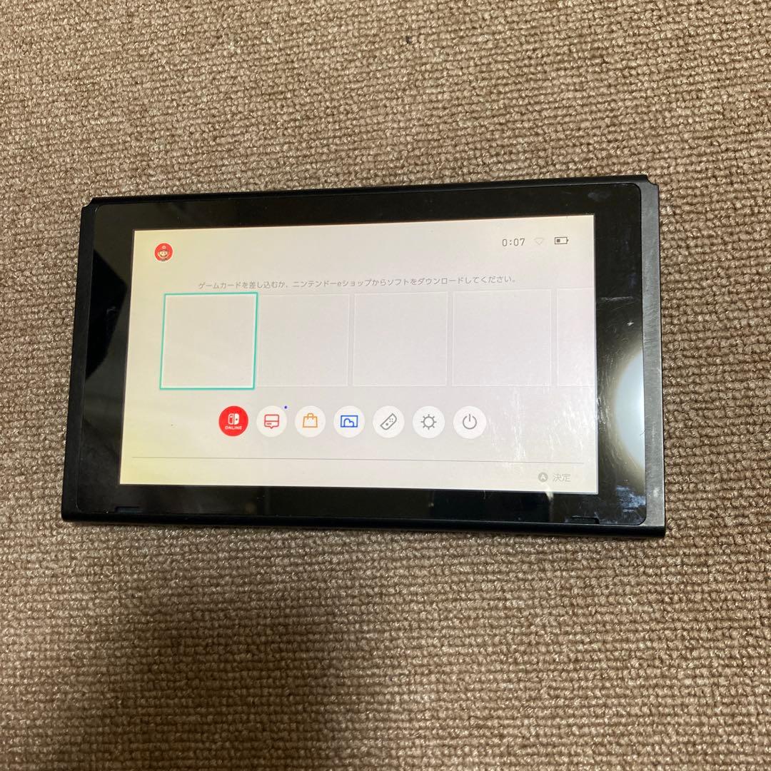 Nintendo Switch 本体 画面に傷あり