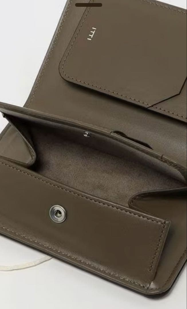 ITTI 二つ折りレザー財布 BEAUTY&YOUTH別注コンチョ付き新品未使用