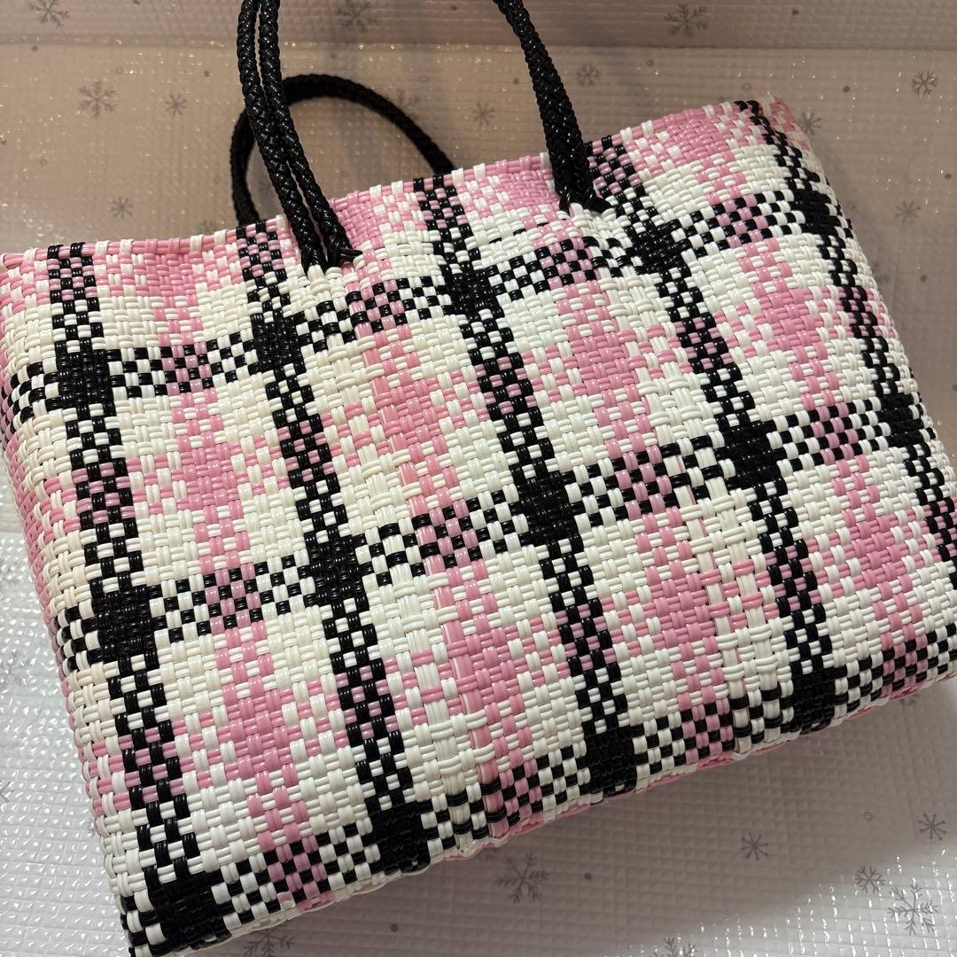 ファミリア　レトラ　メルカドバッグ　ピンク　ブラック　チェック
