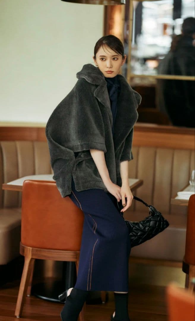 新品 ボアケープコート