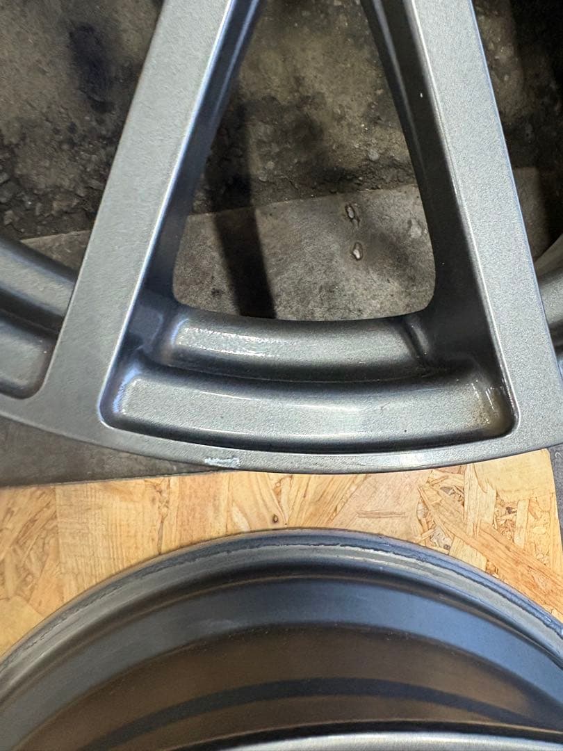 きょん STI 18インチ グレー 10スポークホイール