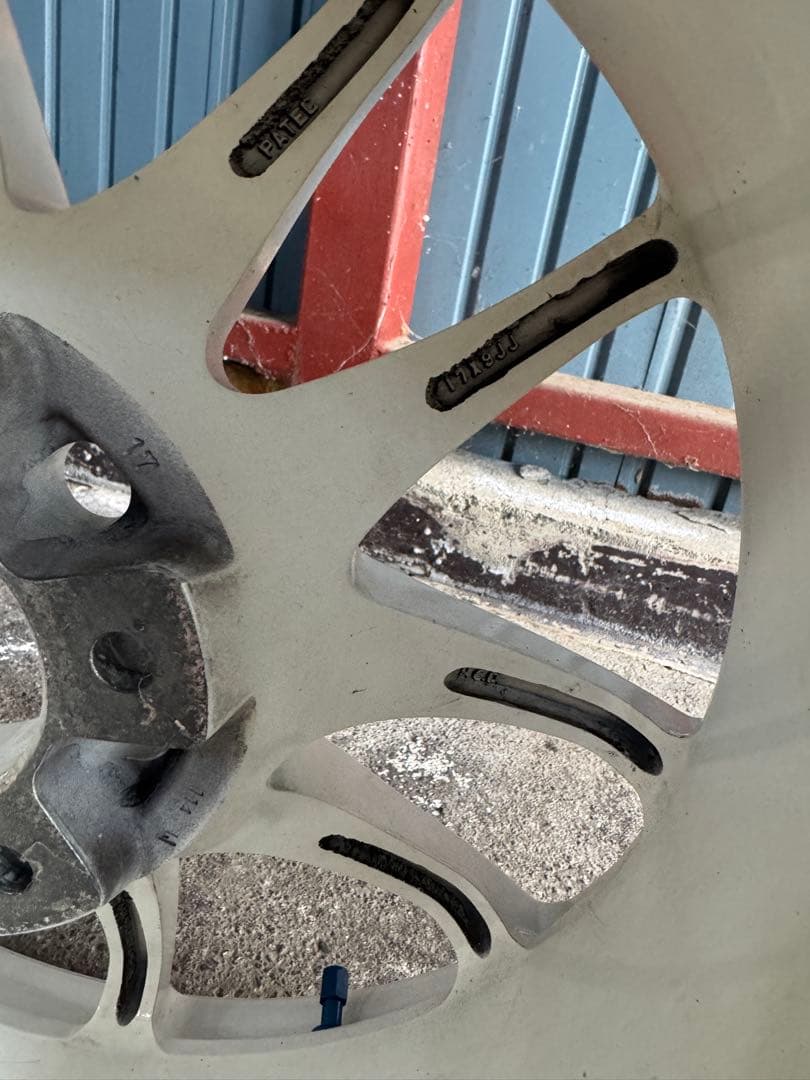 １７インチ　9jj+OFF 17 workエモーションCRホワイト ホイール