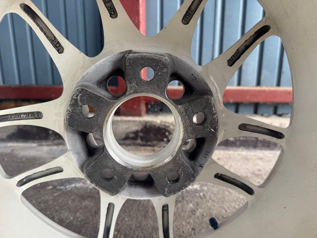 １７インチ　9jj+OFF 17 workエモーションCRホワイト ホイール