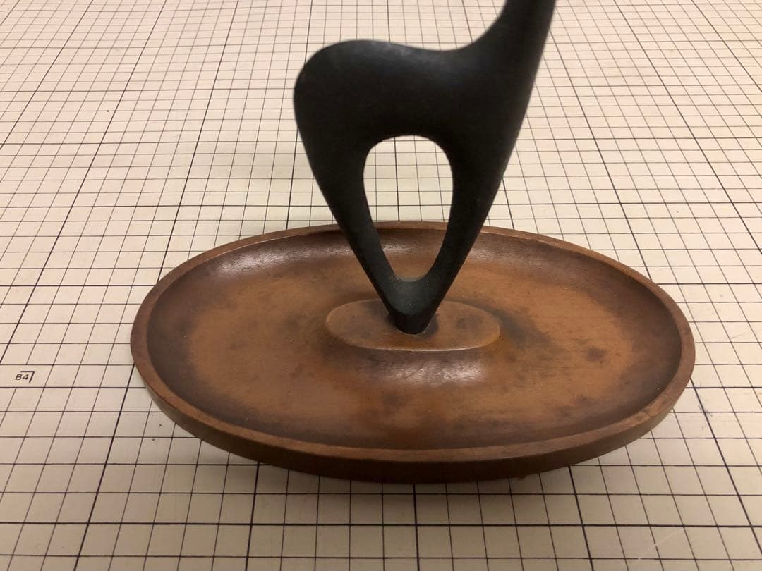 南部鉄器の鹿のトレイ　馬場忠寛プロダクトデザイン「ルームフレンド」シリーズ