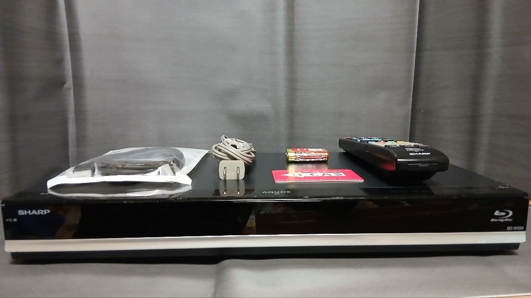500GB シャープ AQUOS BDレコーダー☆BD-W580☆リモコン付 2
