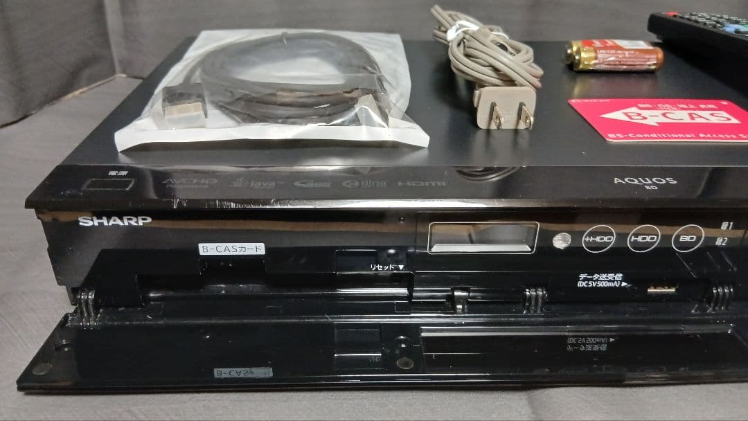 500GB シャープ AQUOS BDレコーダー☆BD-W580☆リモコン付 2