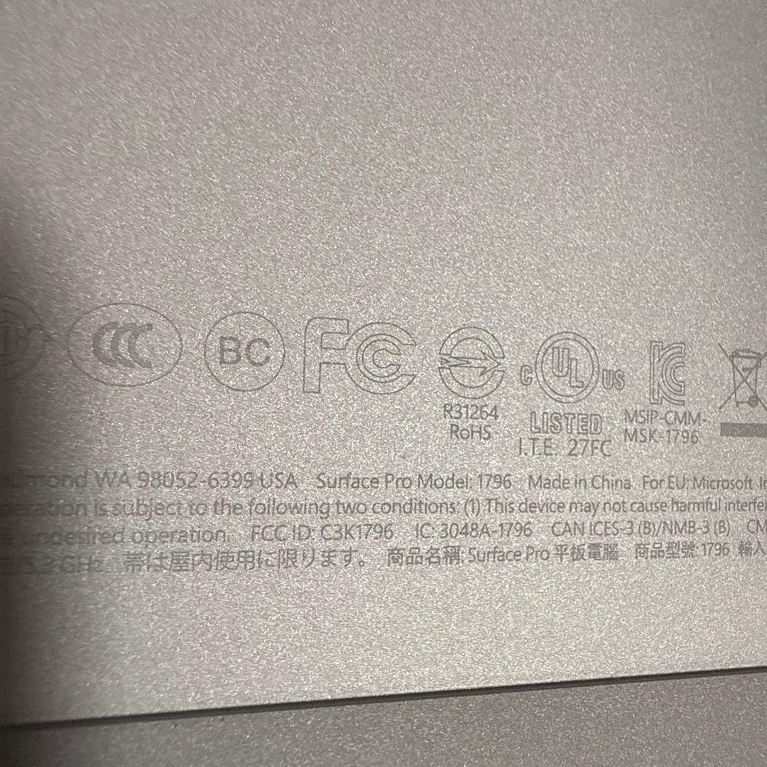 パソコン　Microsoft surface pro6