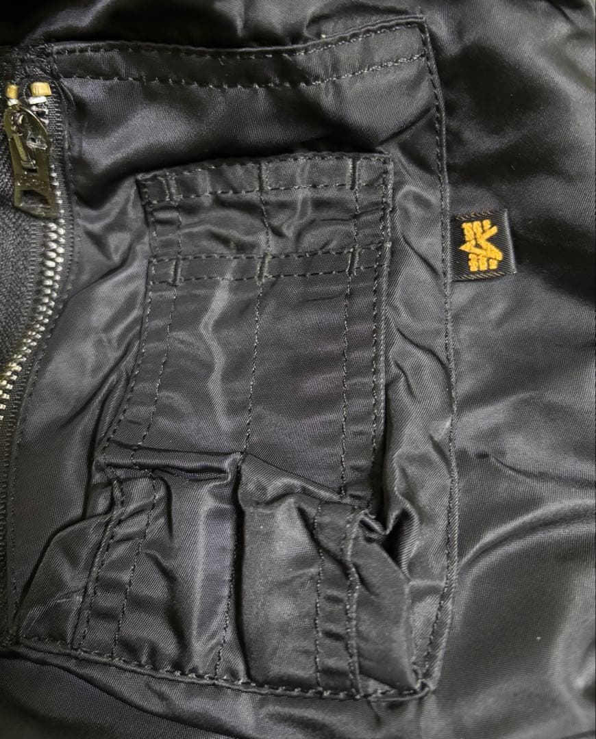 希少 BOUNTY HUNTER X ALPHA blackファー付MA-1