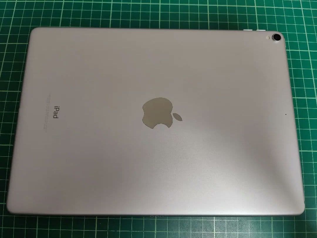 【Shin様】Apple iPad Pro 64GB シルバー WiFiモデル