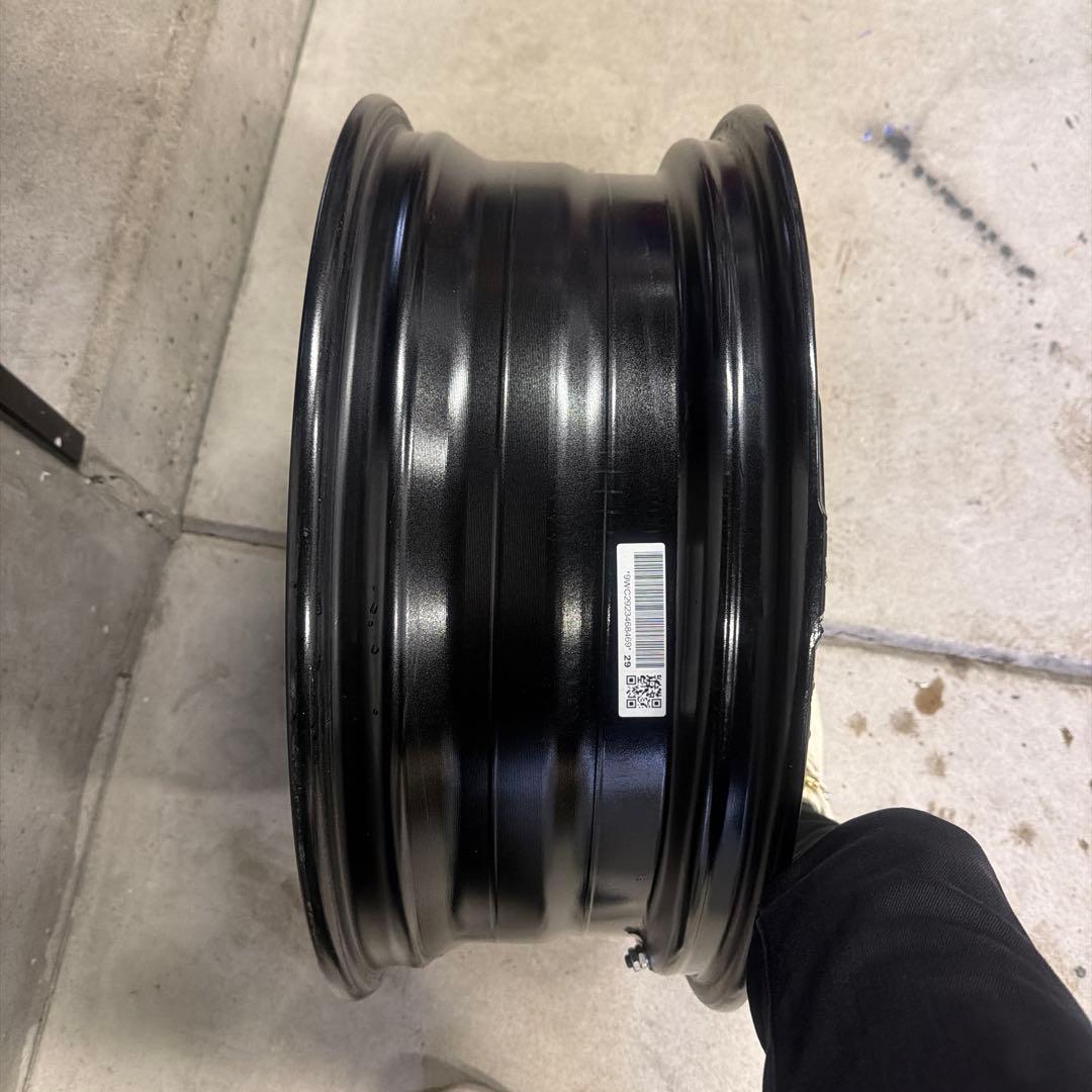 19インチ ブラック/シルバー ホイール