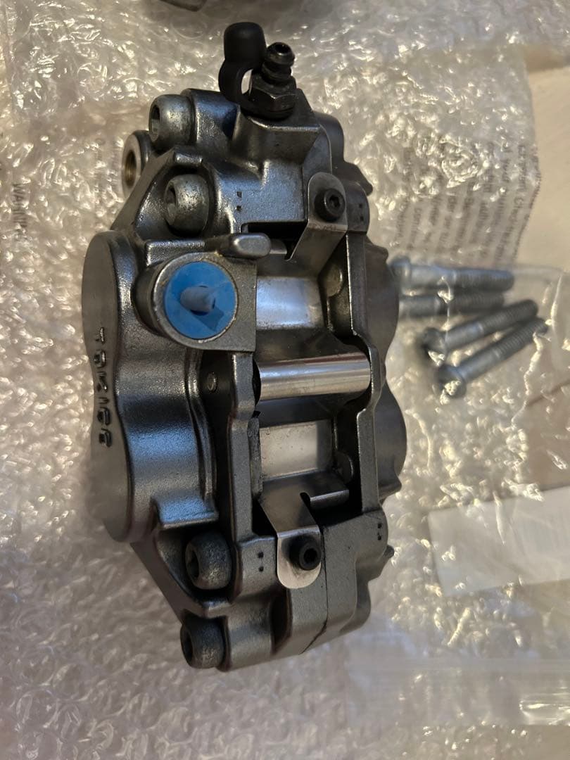 ゼファー1100 ブレーキフロントキャリパーセット