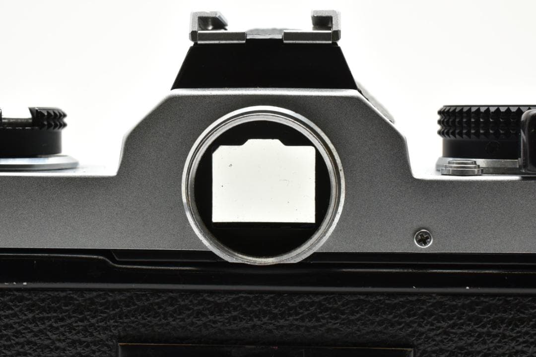 良品 NIKON FM シルバー フィルムカメラ モルト新品交換済 H041