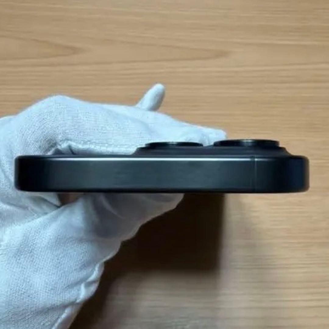 iPhone 15PRO 256GB ブラックチタニウム　SIMフリー