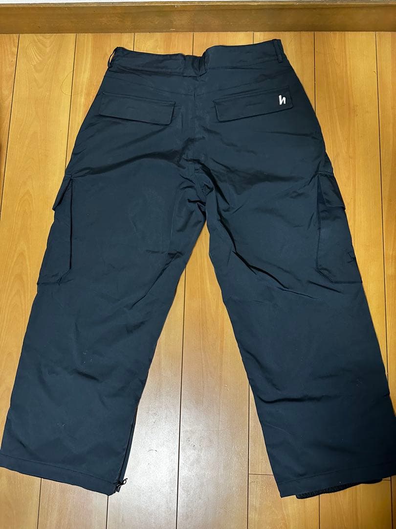 Harlaut Apparel ヘンリックハーロゥ　カーゴスノーパンツ