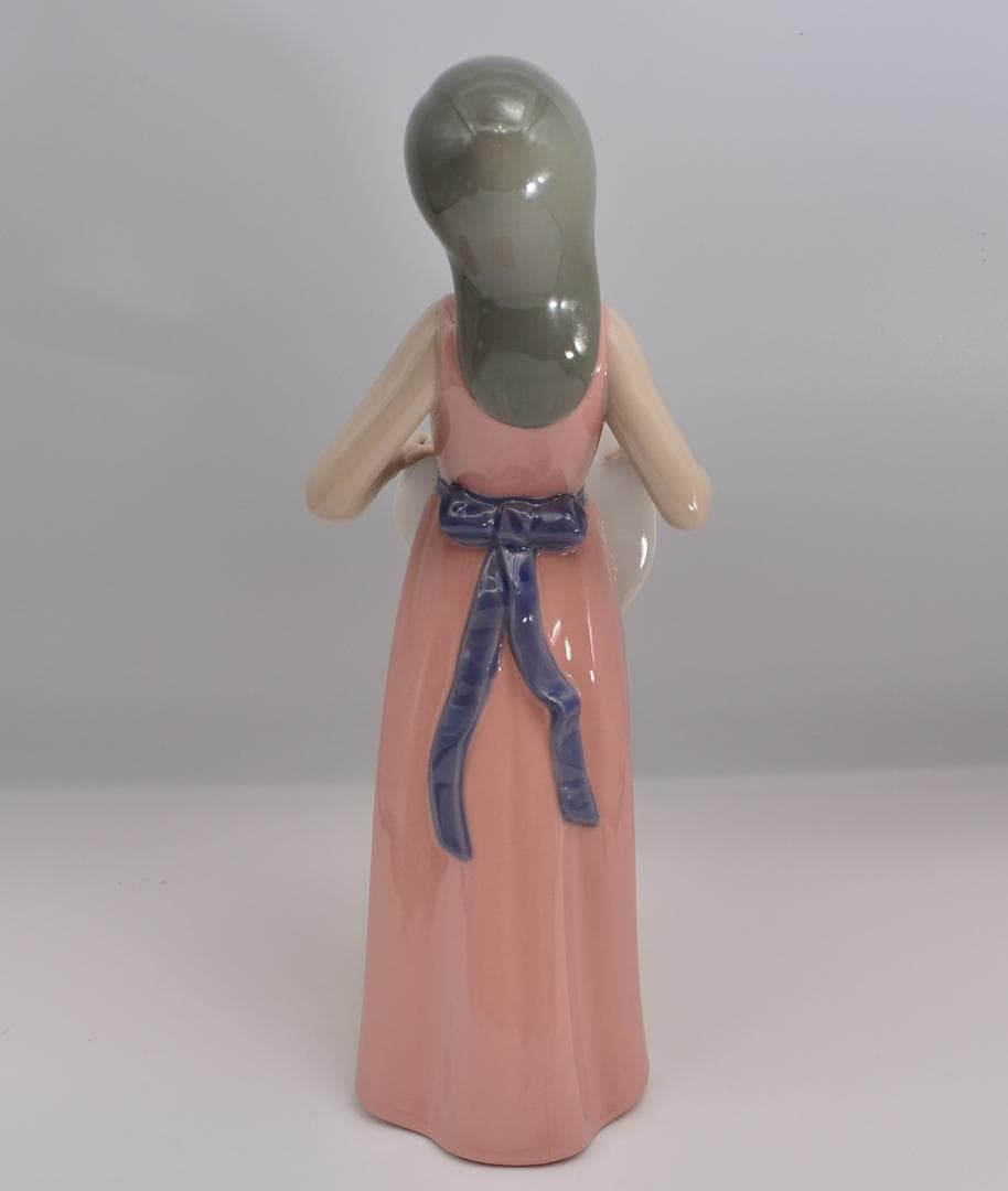 帽子をもつパメラ　他　2体おまとめ　★リヤドロ　スペイン　ポーセリン　ご成約済み