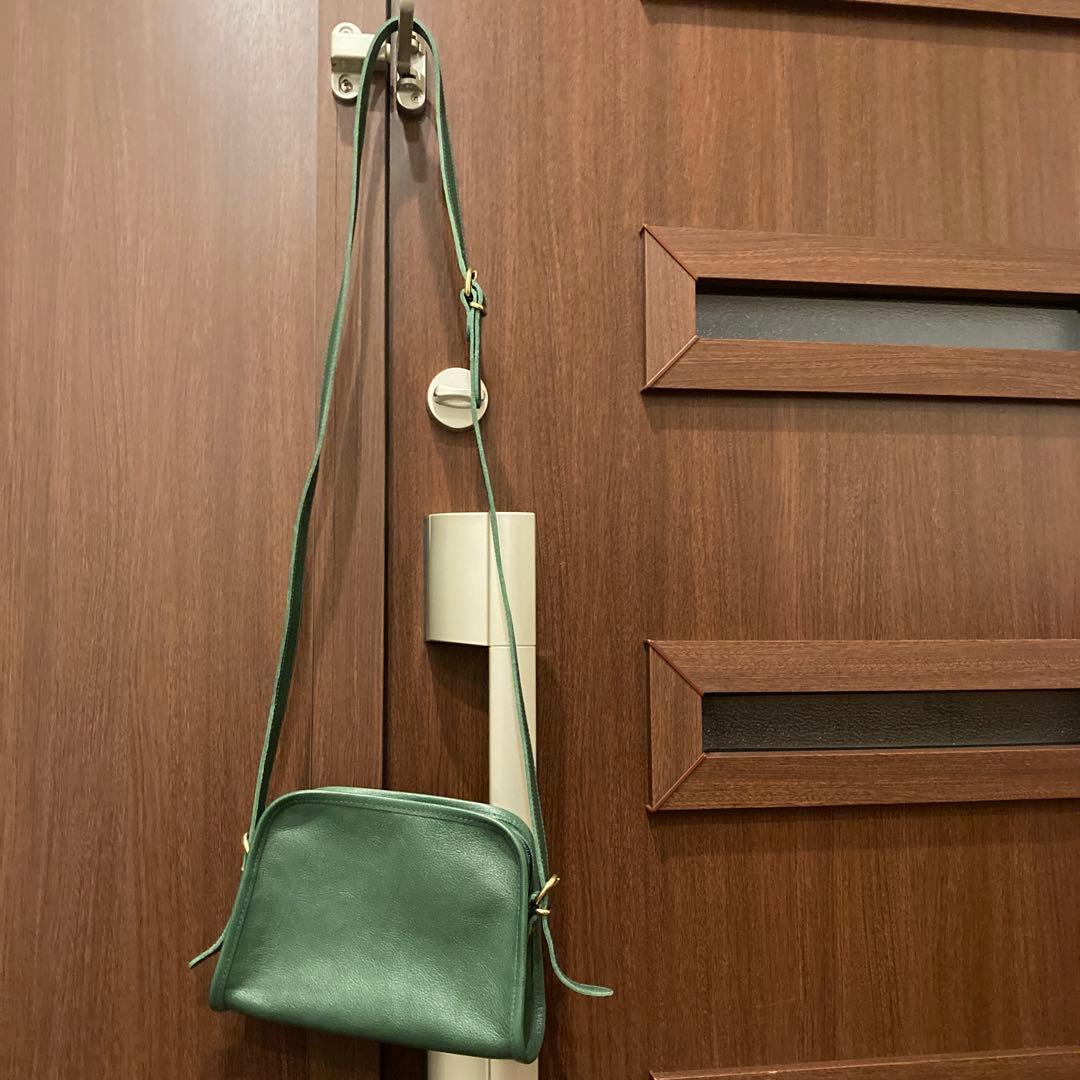グリーンレザーショルダーバッグ イルビゾンテ