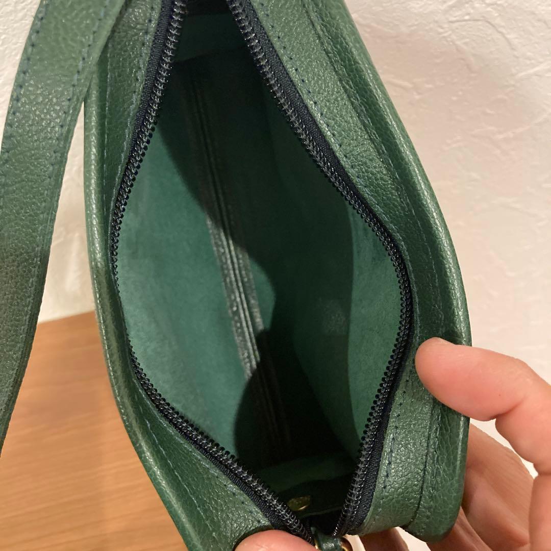 グリーンレザーショルダーバッグ イルビゾンテ