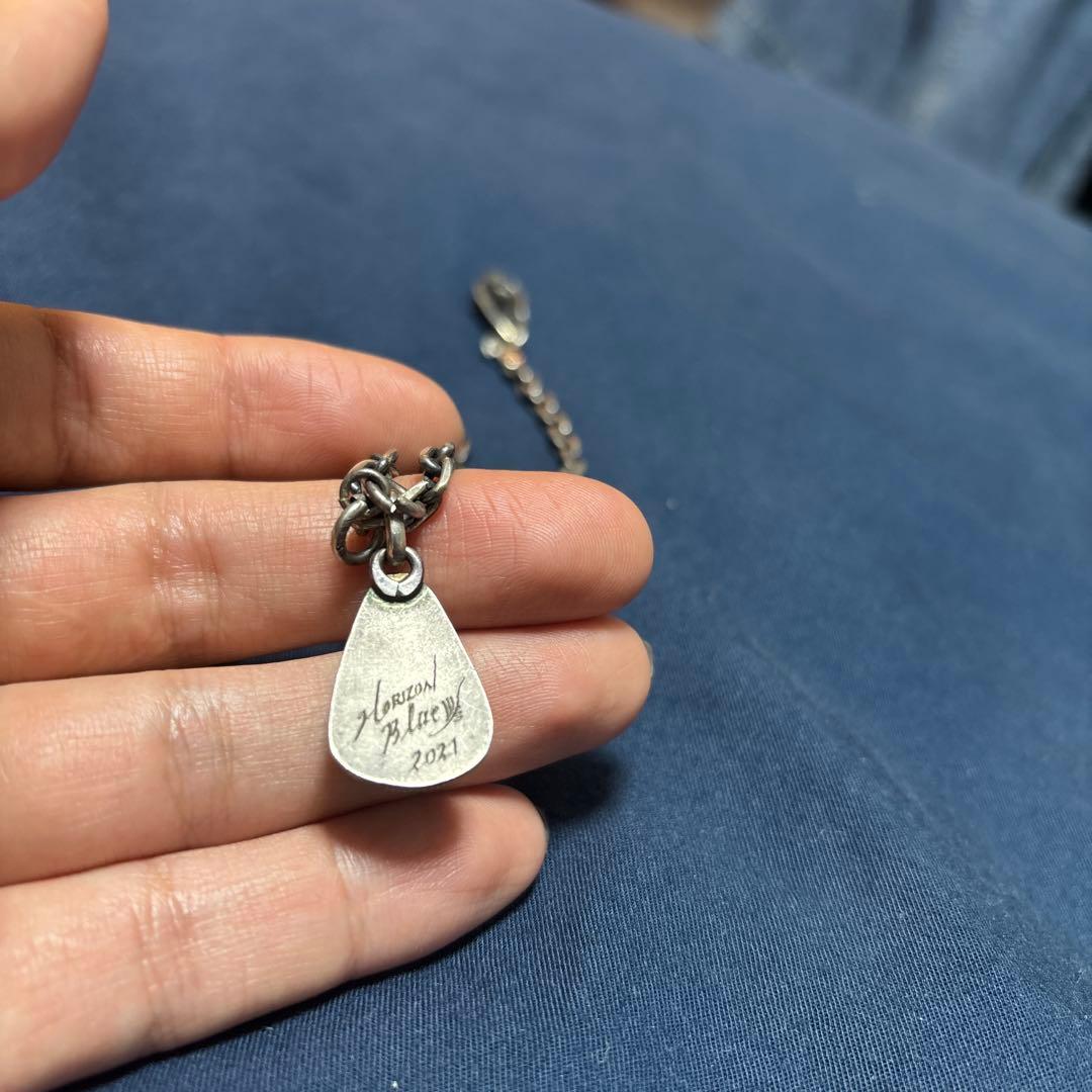 ホリゾンブルー、ギャラあり