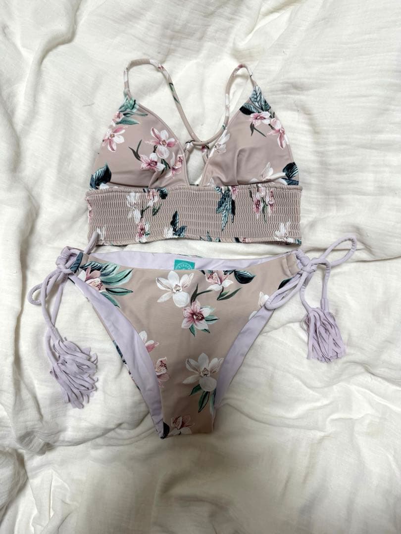 alexia stamビキニ S