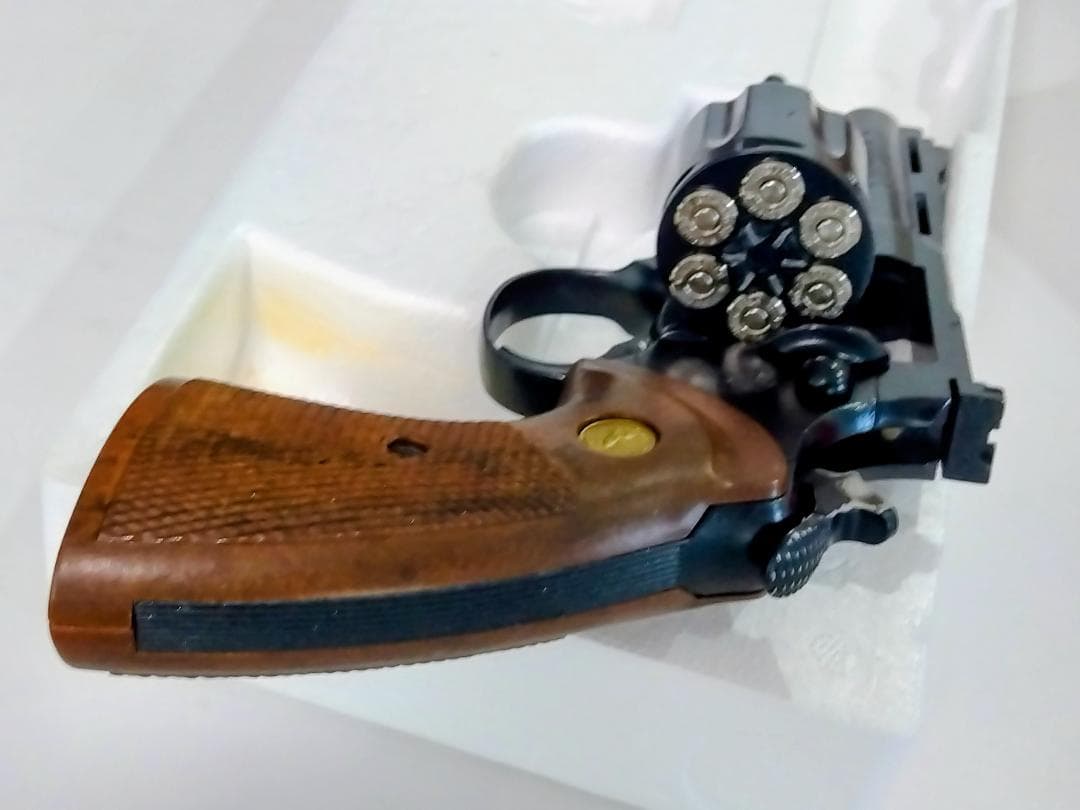 タナカ　コルトパイソン　リボルバー 4インチ　Rモデル（未使用）