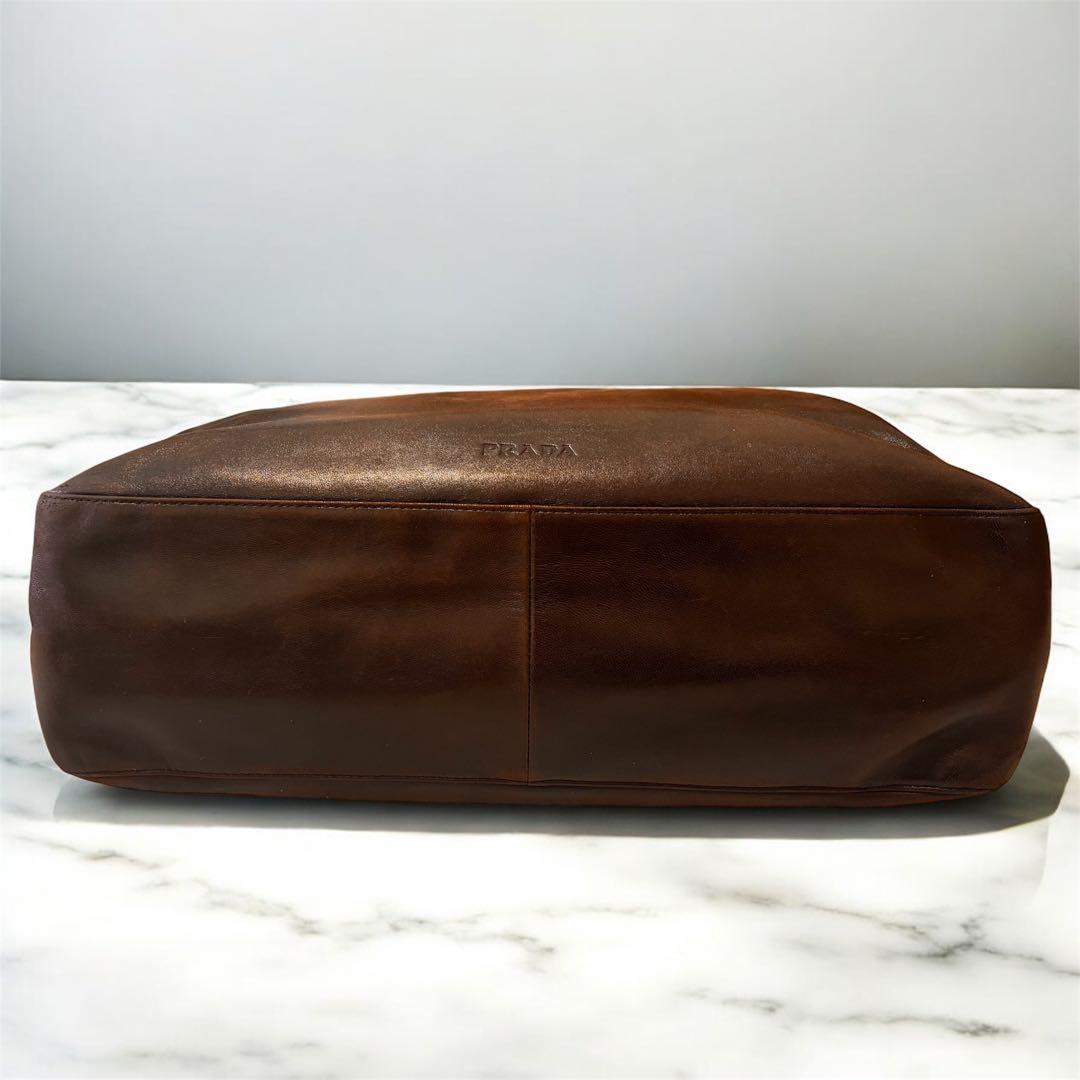 美品　PRADA ショルダーバッグ トートバッグ　レザー シリアル113