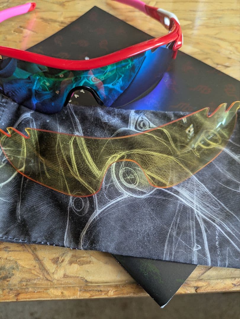 オークリー　 RADAR LOCK　替えレンズ付き