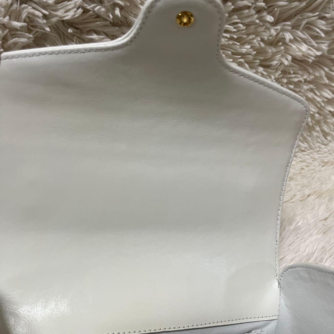 美品✨WAKO ワコウ　ハンドバッグ　ホワイト×ゴールド　自立