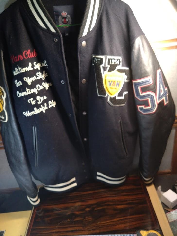 Van JACスタジャン ウールレザー