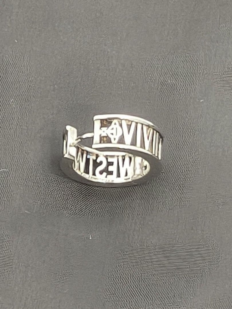 ✨美品 ヴィヴィアンウエストウッド 片耳用 シルバー ピアス メンズ 未使用級