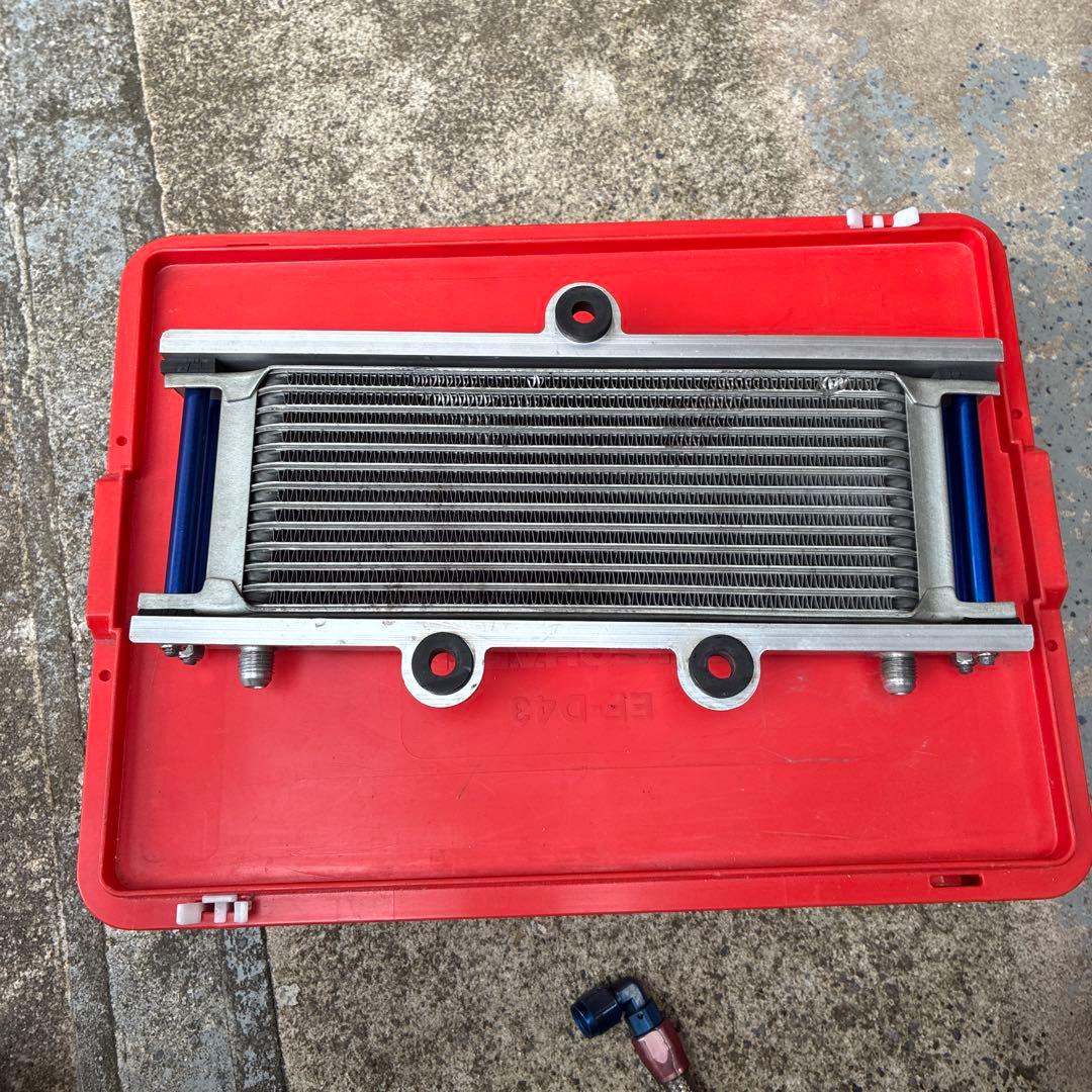 車種不明　オイルクーラー　13段 アクティブ？