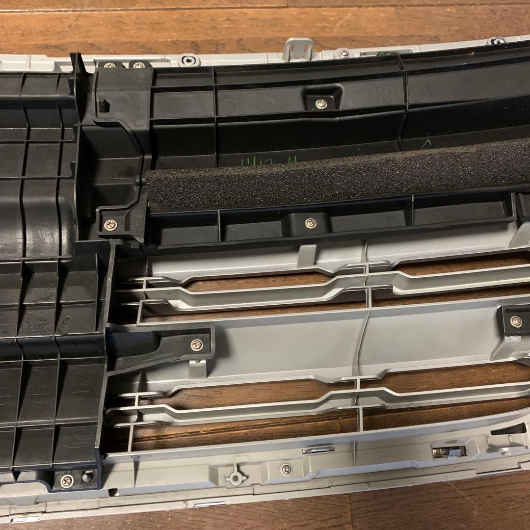 スバル アウトバック bs9 グリル　純正