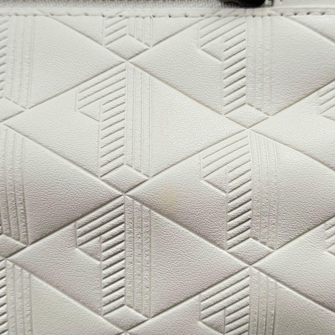 LACOSTEラコステ モノグラムスモールメッセンジャーバッグ アイボリー