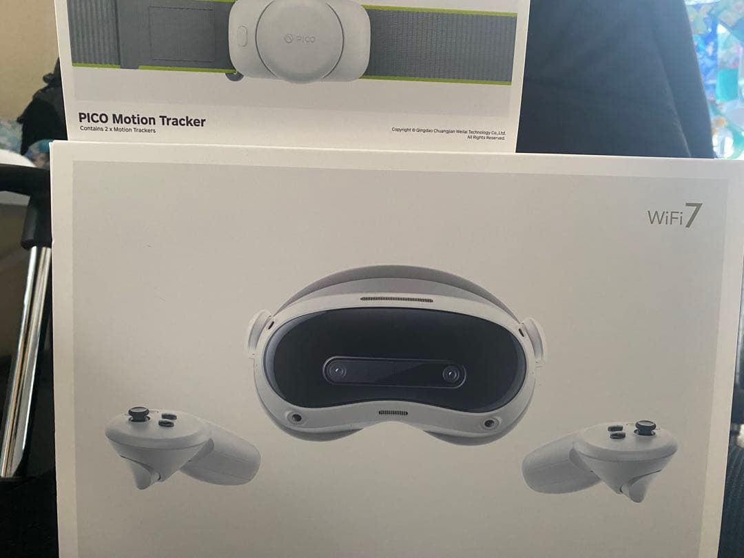 PICO4Ultra 256GB VRヘッドセット+Motion Tracker