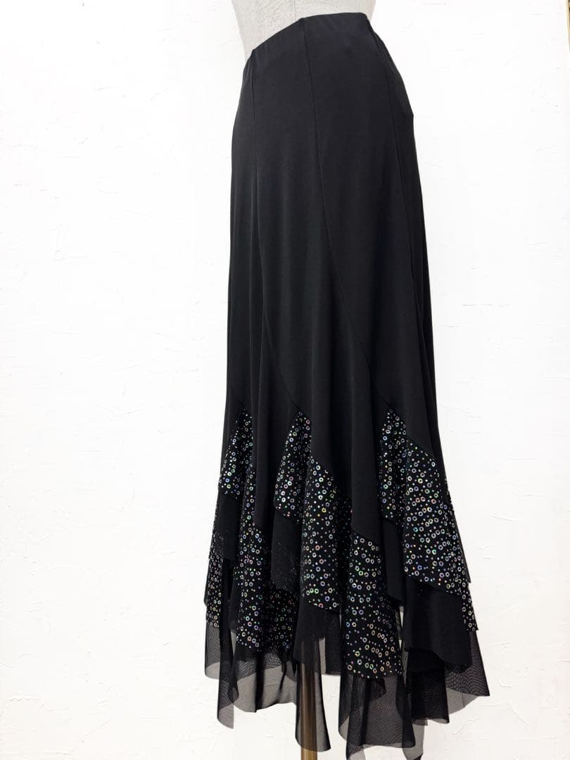 【オーロラの輝き】新品　裾2段ランダムカットフレアスカート 黒×銀スパンｐ346