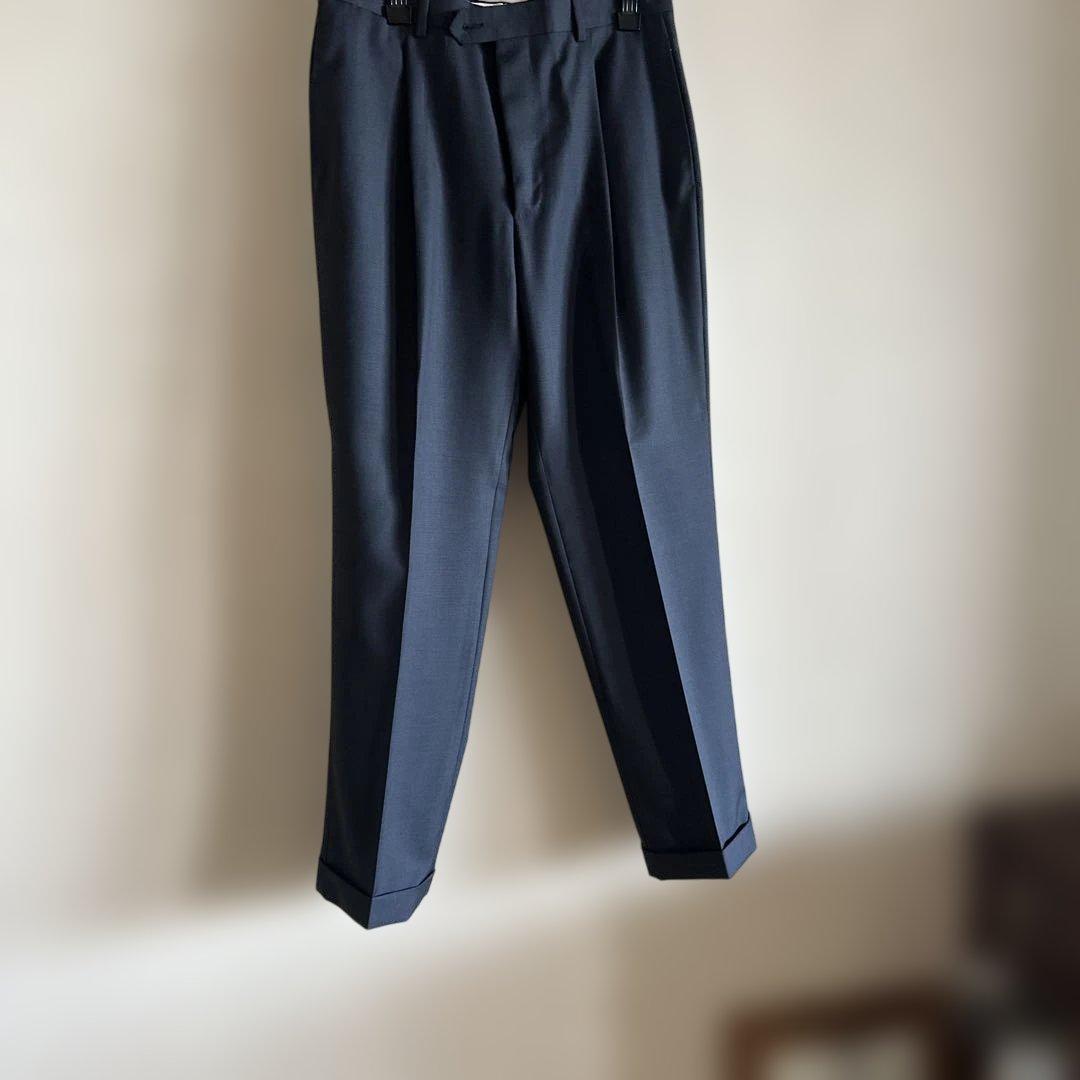 サルトリア　パルテノペア　スーツ 新品　ネイビー　50サイズ