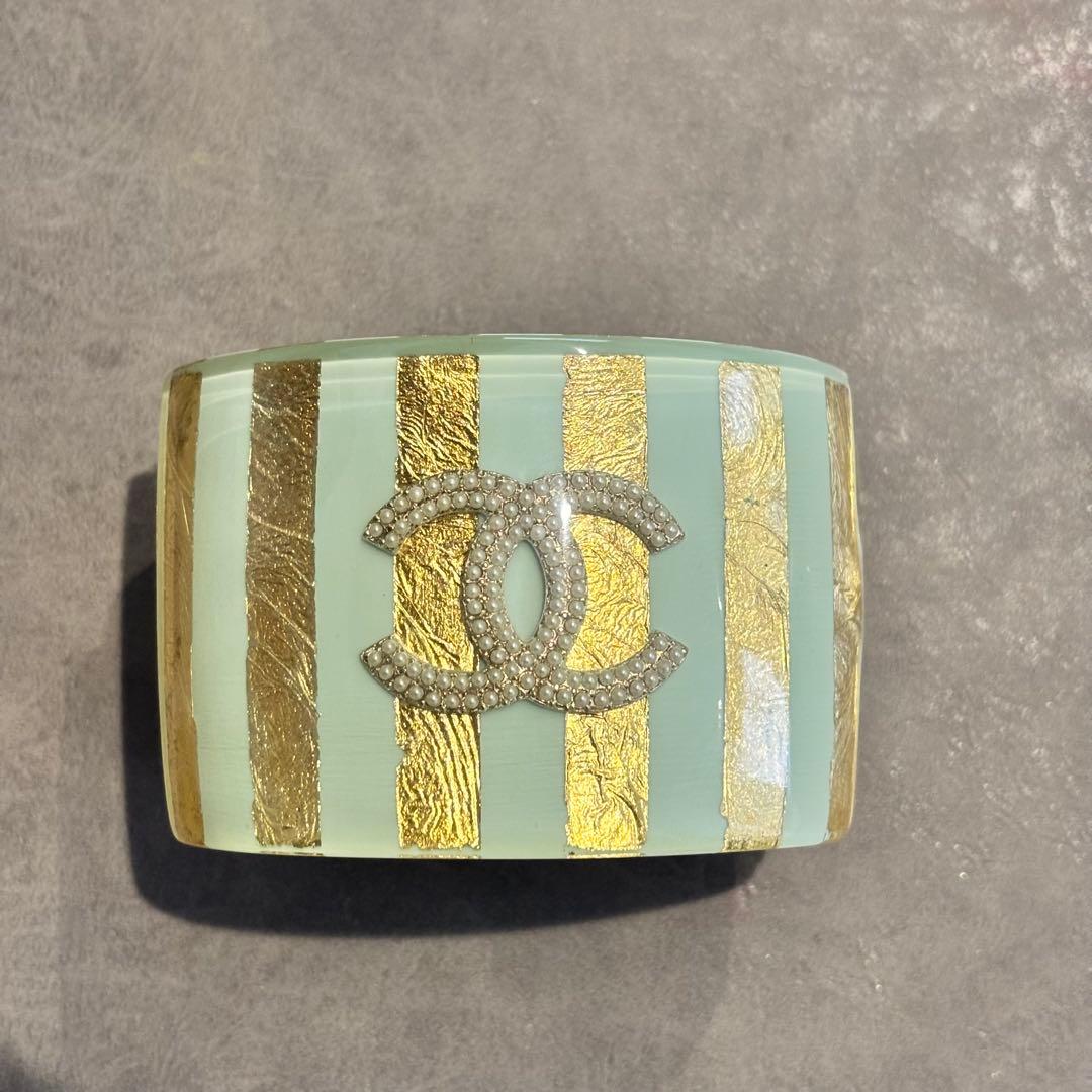 【新品未使用】CHANEL ストライプ柄 ココマーク バングル ゴールド×水色