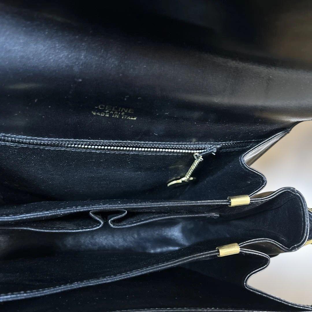 セリーヌ 馬車金具 ショルダーバッグ カーフレザー ブラック 黒色