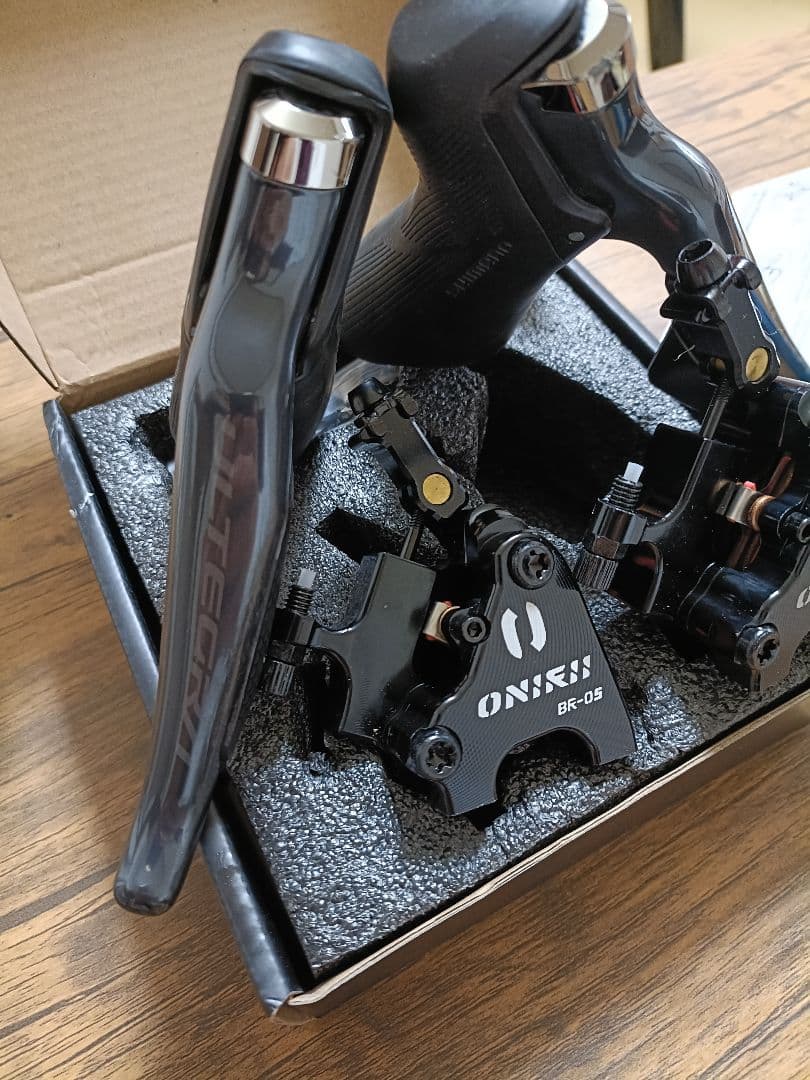 【新品】 ULTEGRA ST-R8150 Di2 油圧ディスクブレーキ