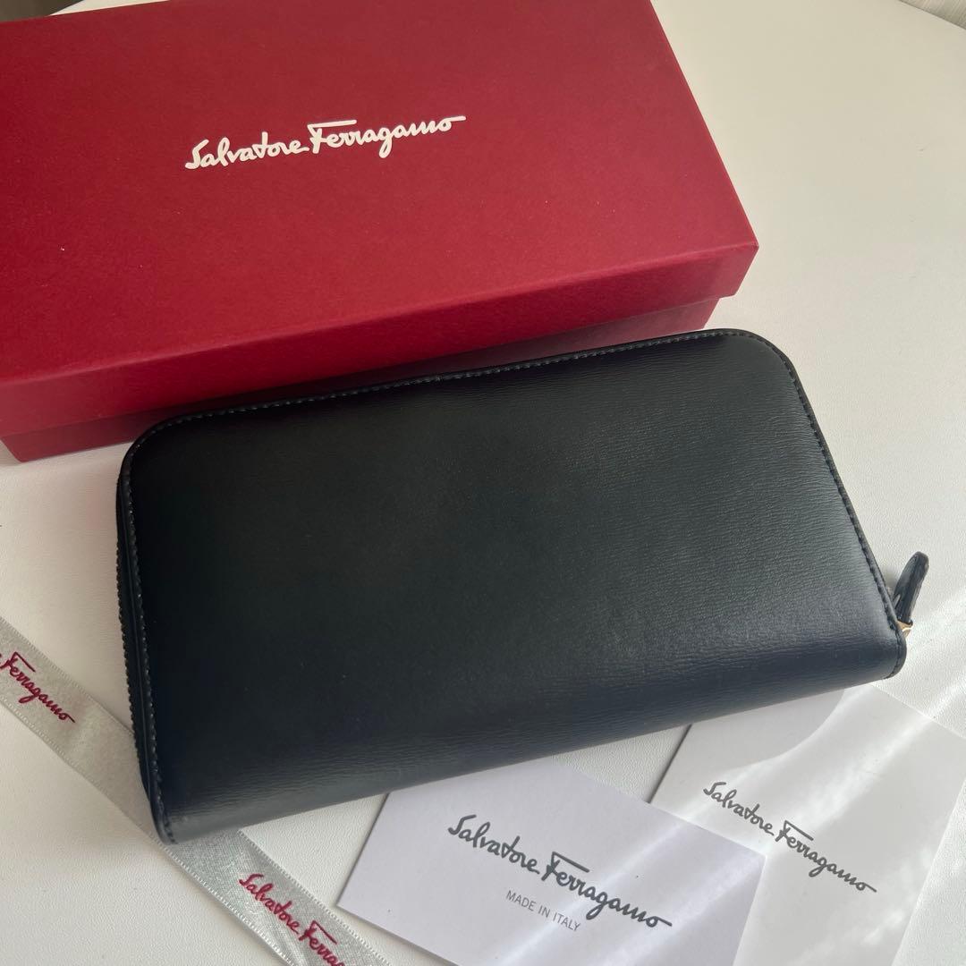 473 美品 Ferragamo サルバトーレフェラガモ 長財布