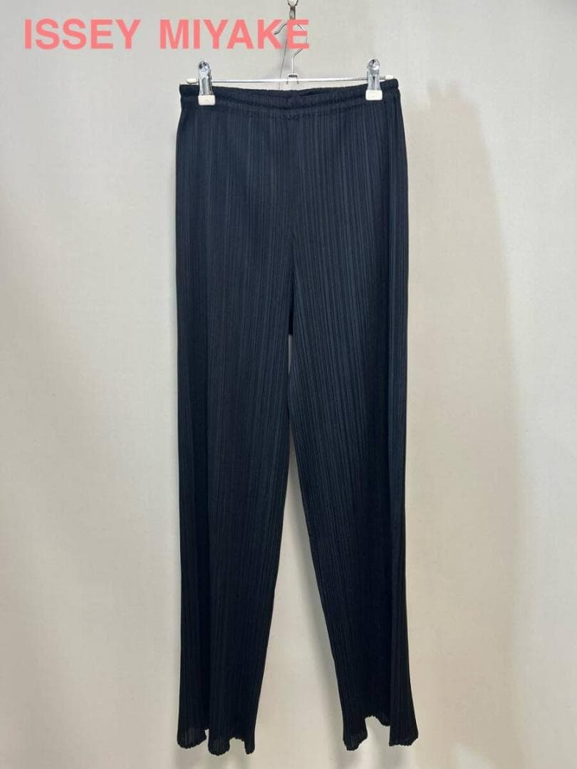 ISSEY MIYAKE PLEATS PLEASE ブラックパンツ