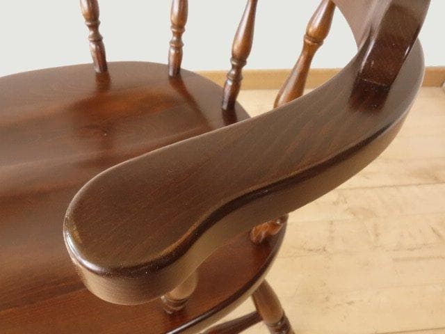 飛騨産業　キツツキ　穂高　アームチェアー①　イス　椅子　 木製　再塗装済ＵＳＥＤ