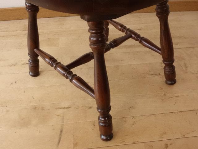 飛騨産業　キツツキ　穂高　アームチェアー①　イス　椅子　 木製　再塗装済ＵＳＥＤ