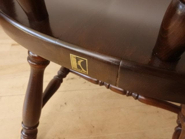 飛騨産業　キツツキ　穂高　アームチェアー①　イス　椅子　 木製　再塗装済ＵＳＥＤ