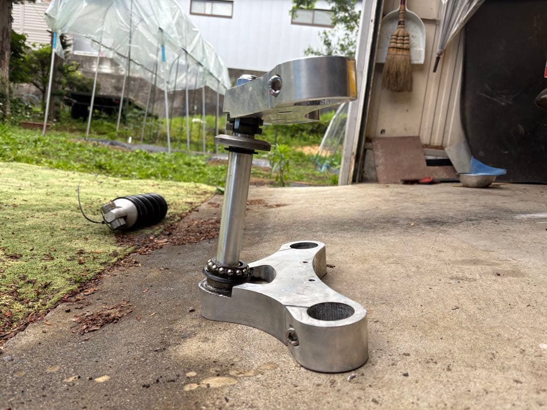 ドラックスター400 社外トリプルツリー