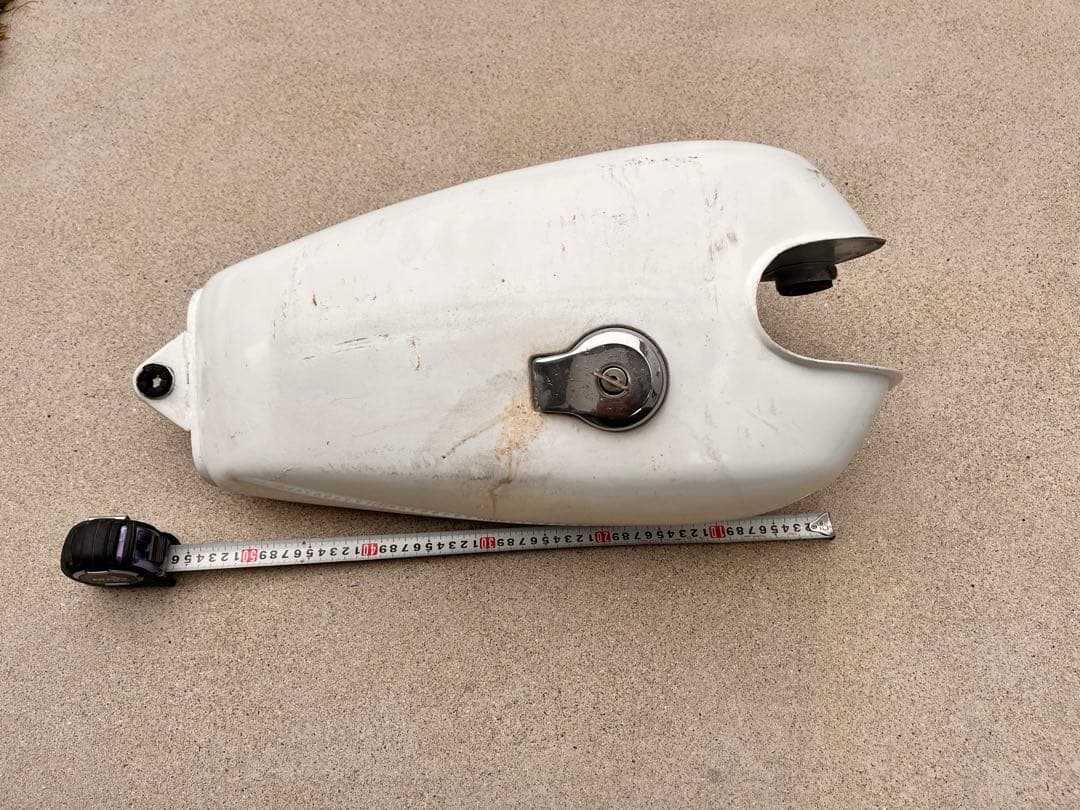 YAMAHA SR400 燃料タンク