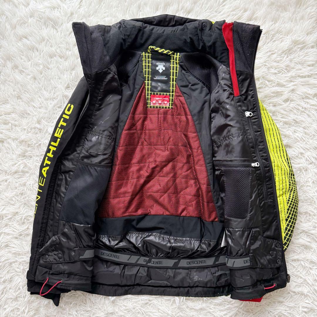 DESCENTE デサント スノーボードウエアー 総柄 HEAT NAVI M