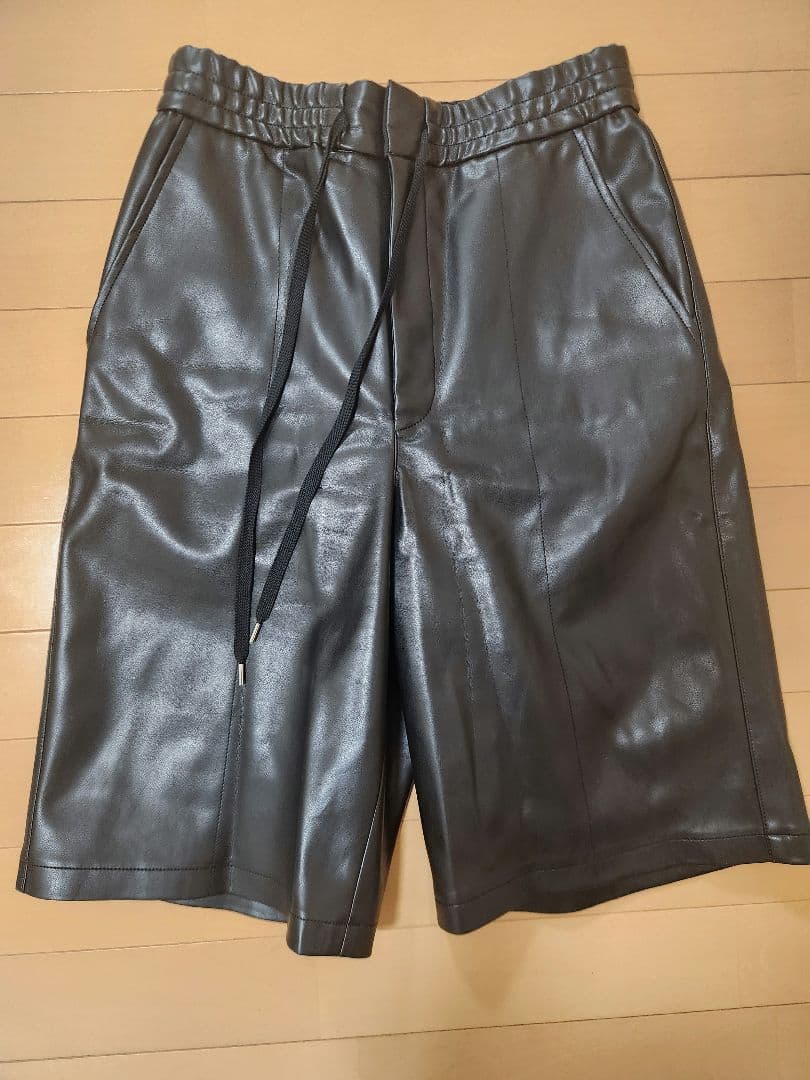 MACPHEE レザーライク ハーフパンツ トゥモローランド