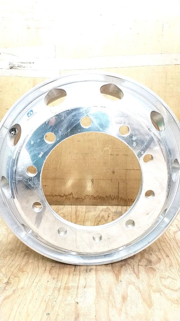 アルコア アルミホイール　大型トラック用22.5×7.50(ISO) 1本セット