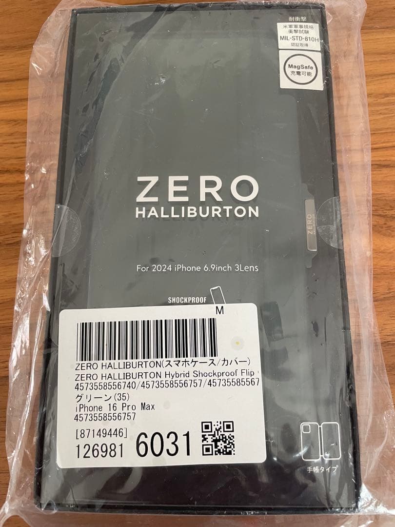 ZERO HALLIBURTON iPhone16 ProMax用手帳型ケース