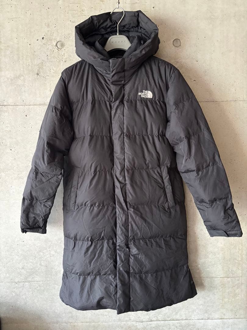 【人気シリーズ】THE NORTH FACE ダウンロングコート　160 黒